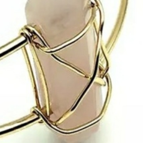 Elegant Natural Pink Stone Bangle Bracelet - Picture 5 of 6